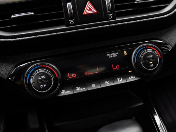 Kia Cerato IV Рестайлинг с пробегом 2021 года, цена 1 825 000 рублей, 49646 км, седан, Автокод Объявления