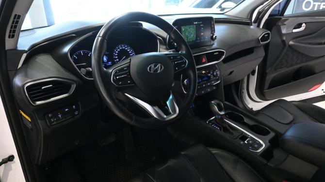 Hyundai Santa Fe III Рестайлинг с пробегом 2018 года, цена 2 025 000 рублей, 193221 км, внедорожник, Автокод Объявления
