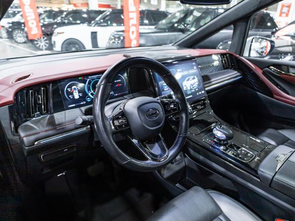 GAC M8 с пробегом 2023 года, цена 3 950 000 рублей, 37525 км, минивэн, Автокод Объявления