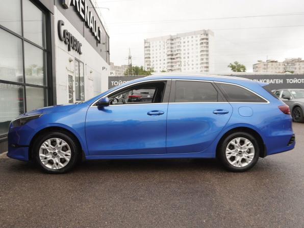 Kia Ceed III Рестайлинг с пробегом 2022 года, цена 2 379 000 рублей, 58254 км, универсал, Автокод Объявления