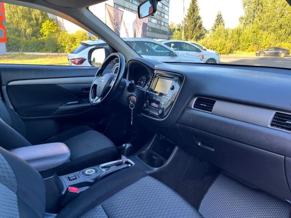 Mitsubishi Outlander III Рестайлинг 2 с пробегом 2015 года, цена 1 610 000 рублей, 167475 км, внедорожник, Автокод Объявления