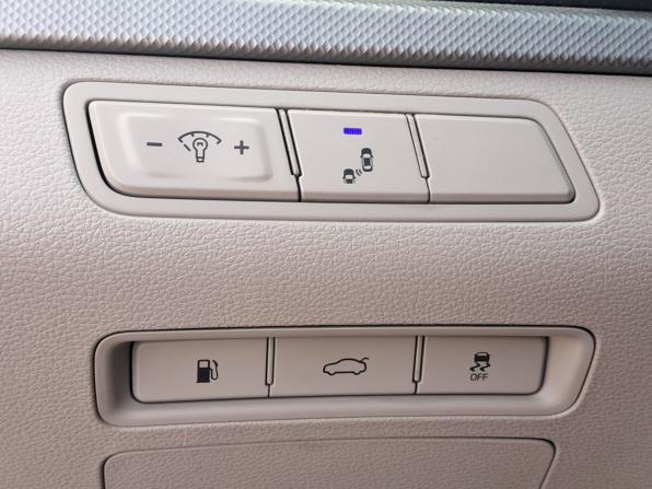 Hyundai Sonata VII (LF) Рестайлинг с пробегом 2017 года, цена 1 775 000 рублей, 70765 км, седан, Автокод Объявления