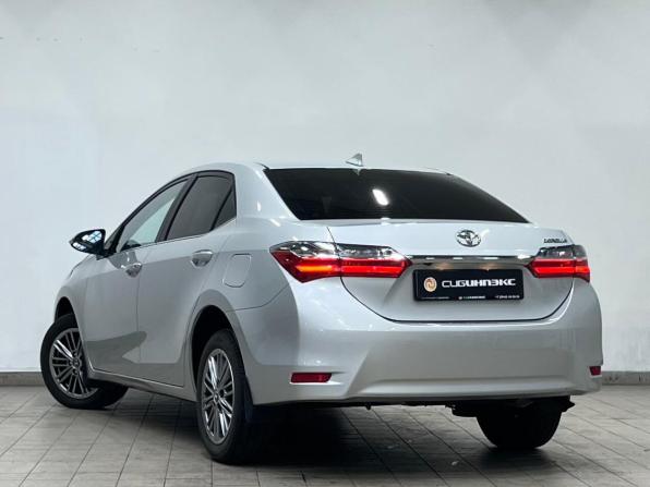 Toyota Corolla XI (E160 E170 E180) Рестайлинг 1 с пробегом 2018 года, цена 1 450 000 рублей, 105500 км, седан, Автокод Объявления
