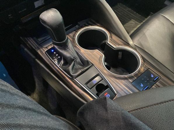 Toyota Camry VIII (XV70) с пробегом 2019 года, цена 1 943 000 рублей, 301000 км, седан, Автокод Объявления
