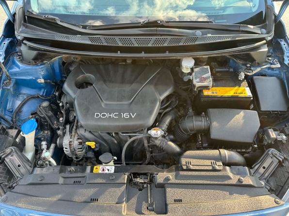 Kia Ceed II с пробегом 2013 года, цена 920 000 рублей, 210000 км, хэтчбек, Автокод Объявления