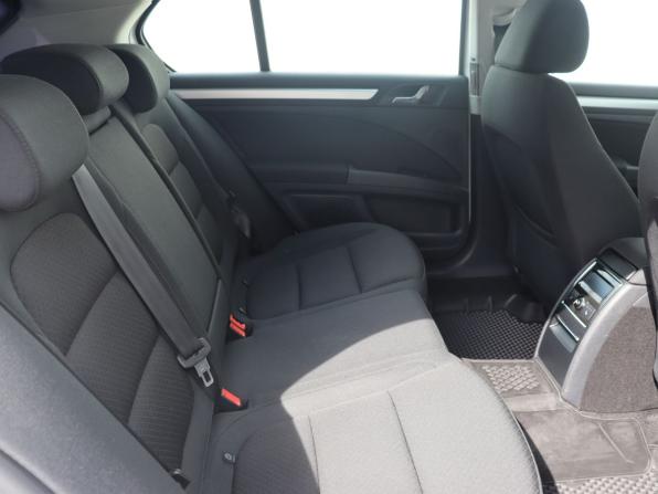 Skoda Superb II Рестайлинг с пробегом 2013 года, цена 1 120 000 рублей, 183751 км, лифтбек, Автокод Объявления