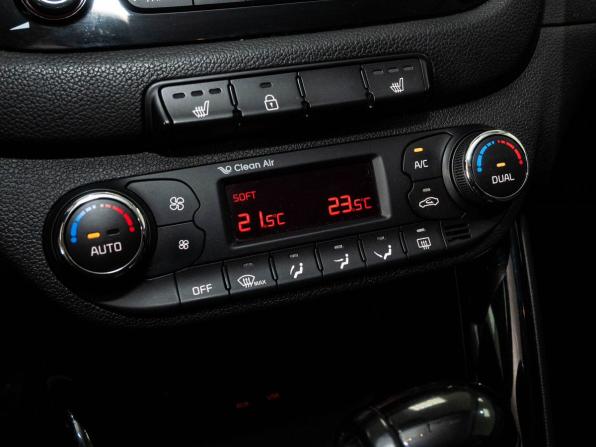 Kia Ceed II с пробегом 2013 года, цена 890 000 рублей, 270000 км, хэтчбек, Автокод Объявления