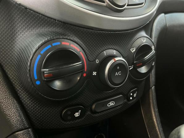 Hyundai Solaris I Рестайлинг с пробегом 2015 года, цена 1 075 423 рубля, 157000 км, седан, Автокод Объявления