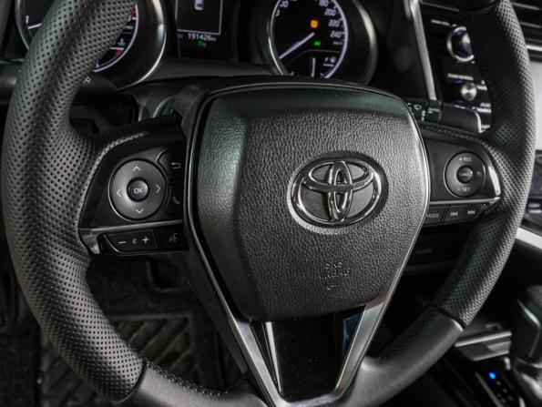 Toyota Camry VIII (XV70) с пробегом 2020 года, цена 2 679 000 рублей, 191426 км, седан, Автокод Объявления