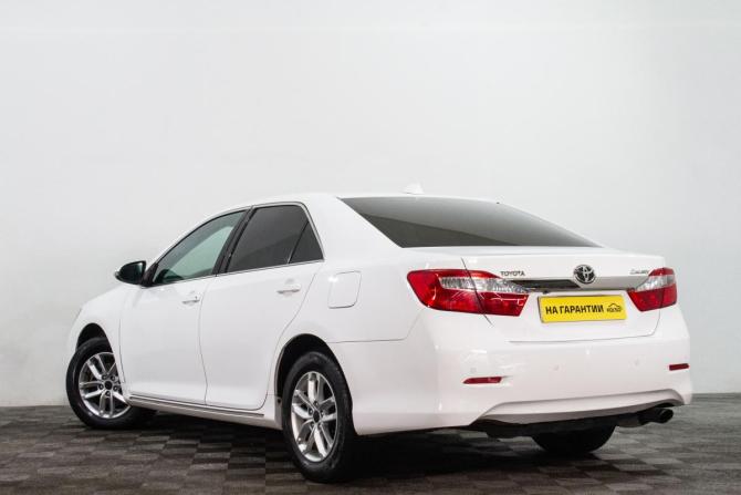 Toyota Camry VII (XV50) Рестайлинг с пробегом 2013 года, цена 1 699 000 рублей, 244378 км, седан, Автокод Объявления