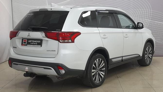 Mitsubishi Outlander III Рестайлинг 3 с пробегом 2019 года, цена 2 266 000 рублей, 109861 км, внедорожник, Автокод Объявления