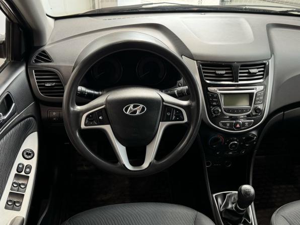 Hyundai Solaris I с пробегом 2013 года, цена 790 000 рублей, 135099 км, седан, Автокод Объявления