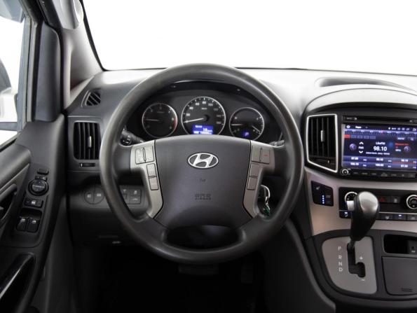 Hyundai Grand Starex I Рестайлинг с пробегом 2016 года, цена 2 299 000 рублей, 163684 км, минивэн, Автокод Объявления