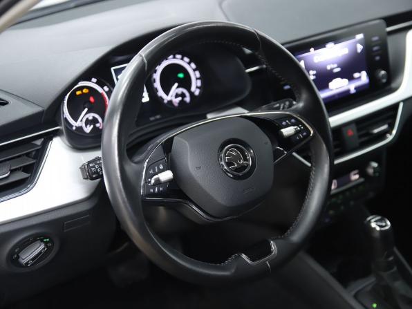 Skoda Rapid II с пробегом 2020 года, цена 1 690 000 рублей, 83002 км, лифтбек, Автокод Объявления