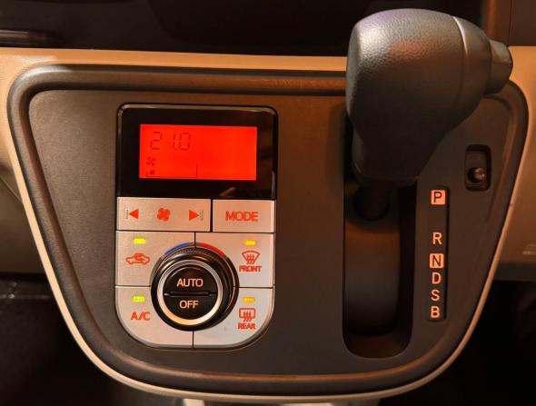 Toyota Passo III Рестайлинг с пробегом 2018 года, цена 839 000 рублей, 110000 км, хэтчбек, Автокод Объявления