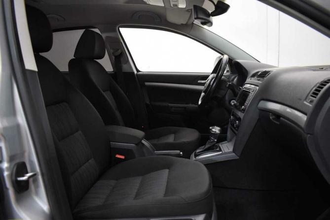 Skoda Octavia II (A5) Рестайлинг с пробегом 2012 года, цена 735 000 рублей, 156253 км, лифтбек, Автокод Объявления