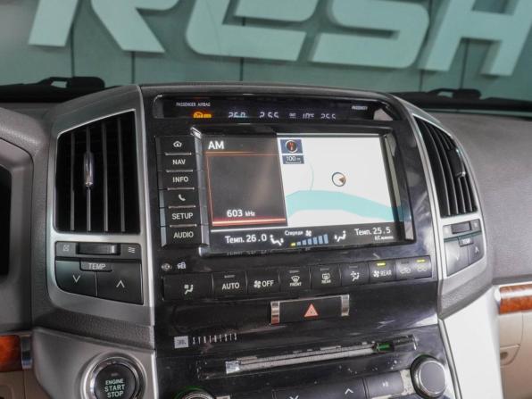 Toyota Land Cruiser 200 Series Рестайлинг 1 с пробегом 2013 года, цена 3 729 000 рублей, 291051 км, внедорожник, Автокод Объявления