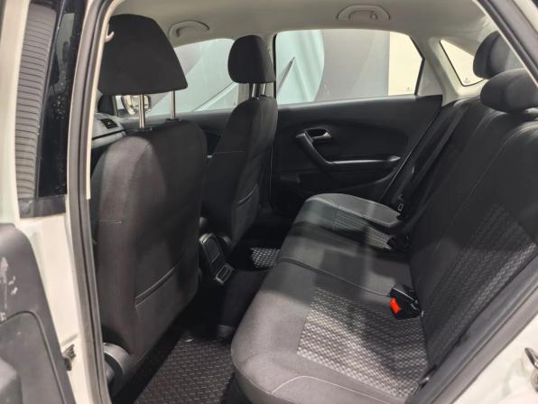 Volkswagen Polo V Рестайлинг с пробегом 2016 года, цена 1 245 000 рублей, 59062 км, седан, Автокод Объявления