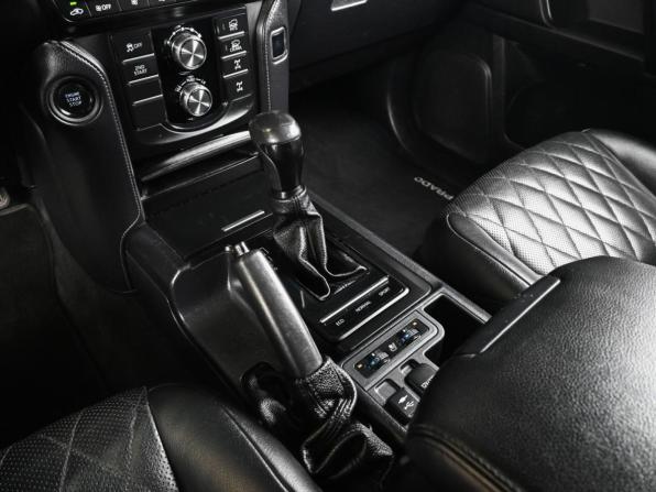 Toyota Land Cruiser Prado 150 Series Рестайлинг 2 с пробегом 2017 года, цена 4 200 000 рублей, 388589 км, внедорожник, Автокод Объявления