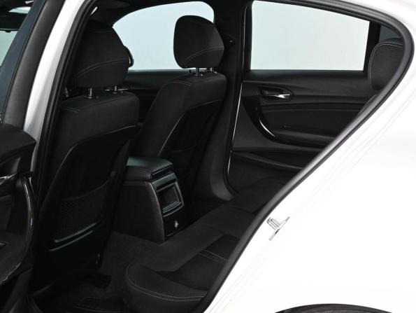 BMW 1 серии II (F20/F21) Рестайлинг 2 с пробегом 2017 года, цена 1 880 000 рублей, 170289 км, хэтчбек, Автокод Объявления
