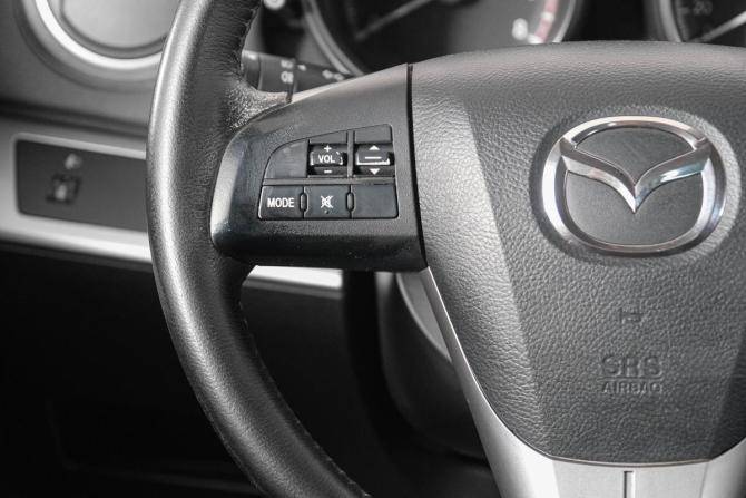 Mazda 3 II (BL) Рестайлинг с пробегом 2013 года, цена 959 000 рублей, 215000 км, седан, Автокод Объявления