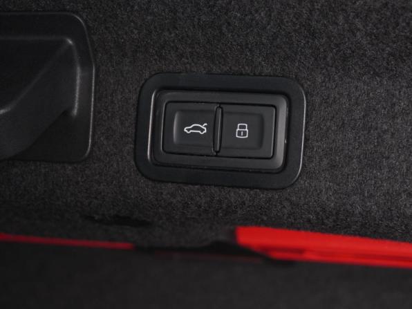 Audi A6 V (C8) с пробегом 2019 года, цена 3 767 000 рублей, 175259 км, седан, Автокод Объявления