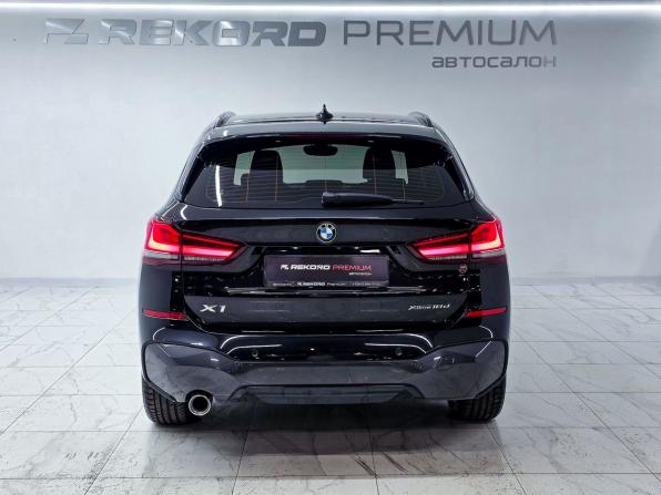 BMW X1 II (F48) Рестайлинг с пробегом 2019 года, цена 3 200 000 рублей, 107952 км, внедорожник, Автокод Объявления