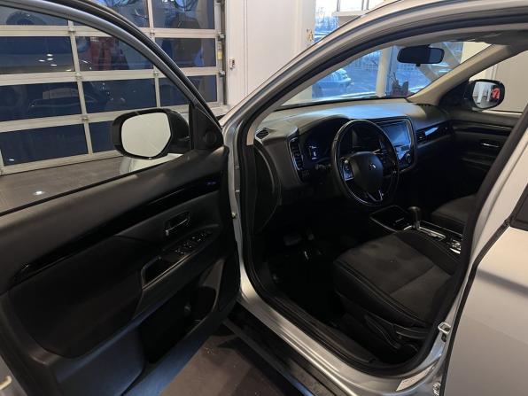 Mitsubishi Outlander III Рестайлинг 3 с пробегом 2019 года, цена 2 542 000 рублей, 90466 км, внедорожник, Автокод Объявления