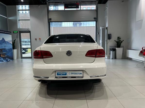 Volkswagen Passat B7 с пробегом 2012 года, цена 810 000 рублей, 288260 км, седан, Автокод Объявления
