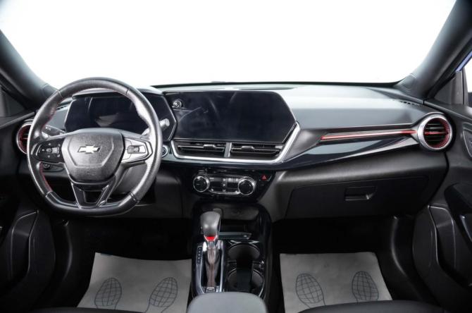 Chevrolet Trax II с пробегом 2023 года, цена 2 199 000 рублей, 80756 км, внедорожник, Автокод Объявления