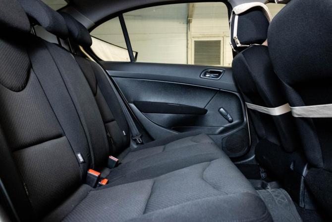 Peugeot 408 I с пробегом 2012 года, цена 550 000 рублей, 195002 км, седан, Автокод Объявления