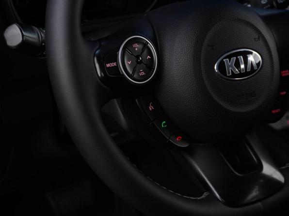 Kia Soul II Рестайлинг с пробегом 2017 года, цена 1 529 077 рублей, 133606 км, хэтчбек, Автокод Объявления