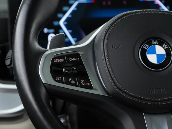 BMW X7 I (G07) Рестайлинг с пробегом 2022 года, цена 12 997 077 рублей, 26115 км, внедорожник, Автокод Объявления
