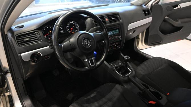 Volkswagen Jetta VI с пробегом 2011 года, цена 990 000 рублей, 210000 км, седан, Автокод Объявления