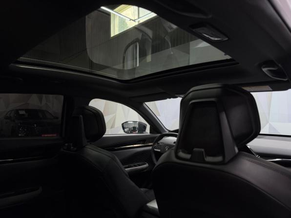 Changan UNI-V I с пробегом 2023 года, цена 2 090 000 рублей, 68044 км, лифтбек, Автокод Объявления