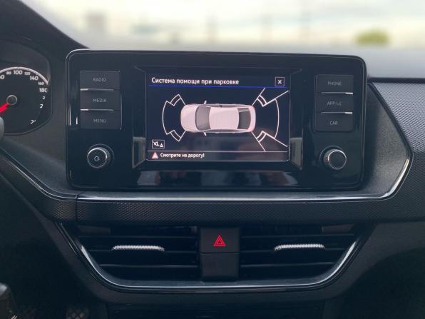 Volkswagen Polo VI с пробегом 2021 года, цена 1 590 000 рублей, 102560 км, лифтбек, Автокод Объявления