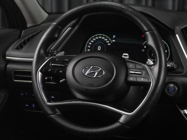 Hyundai Sonata VIII (DN8) с пробегом 2019 года, цена 2 399 000 рублей, 67016 км, седан, Автокод Объявления