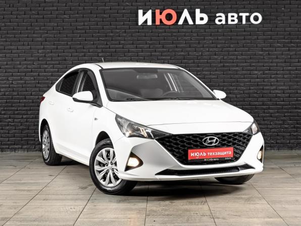 Hyundai Solaris II Рестайлинг с пробегом 2021 года, цена 1 670 000 рублей, 39698 км, седан, Автокод Объявления