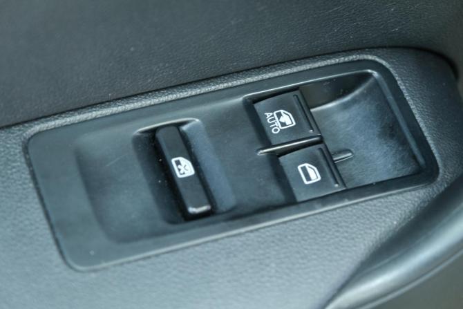 Volkswagen Polo V с пробегом 2014 года, цена 929 000 рублей, 179400 км, седан, Автокод Объявления