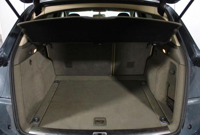Audi Q5 I (8R) с пробегом 2010 года, цена 1 135 000 рублей, 275562 км, внедорожник, Автокод Объявления