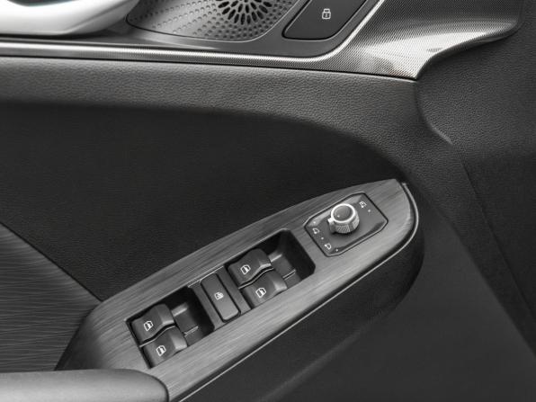 Haval Jolion I Рестайлинг с пробегом 2024 года, цена 2 330 000 рублей, 18230 км, внедорожник, Автокод Объявления