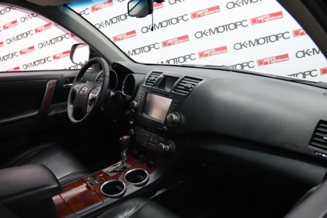 Toyota Highlander II (XU40) Рестайлинг с пробегом 2013 года, цена 1 895 950 рублей, 354694 км, внедорожник, Автокод Объявления
