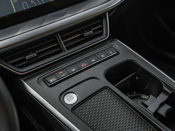 Haval F7 II с пробегом 2024 года, цена 2 555 000 рублей, 35048 км, внедорожник, Автокод Объявления