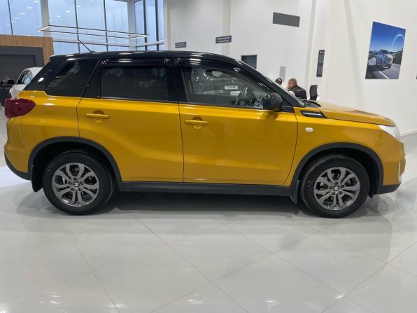 Suzuki Vitara II Рестайлинг с пробегом 2019 года, цена 1 499 000 рублей, 292000 км, внедорожник, Автокод Объявления