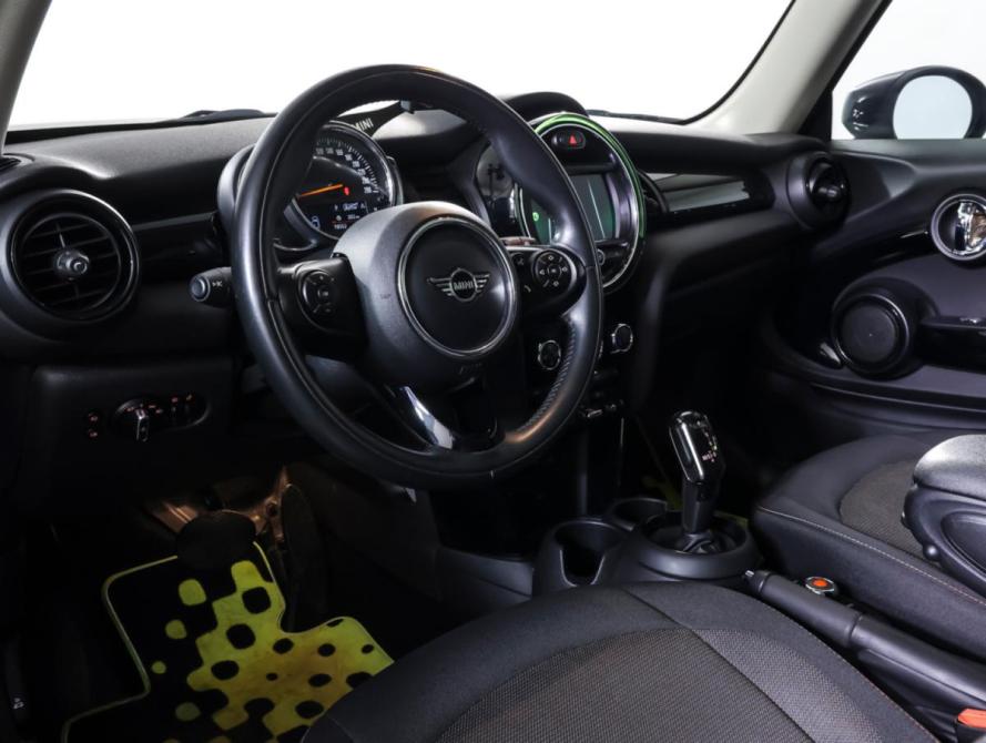 Mini Hatch III (F55/F56) Рестайлинг Москва  - изображение 12