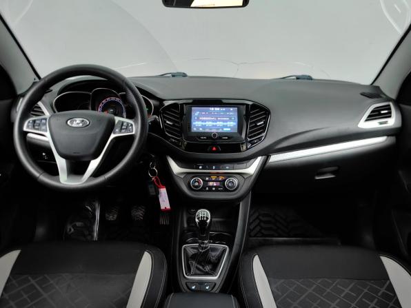 Lada (ВАЗ) Vesta I с пробегом 2018 года, цена 728 000 рублей, 238681 км, универсал, Автокод Объявления