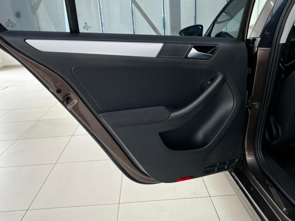 Volkswagen Jetta VI с пробегом 2011 года, цена 870 000 рублей, 197232 км, седан, Автокод Объявления