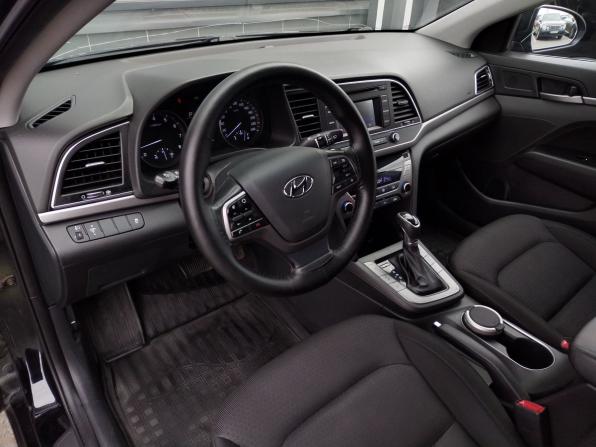 Hyundai Elantra VI (AD) с пробегом 2018 года, цена 1 420 000 рублей, 137000 км, седан, Автокод Объявления