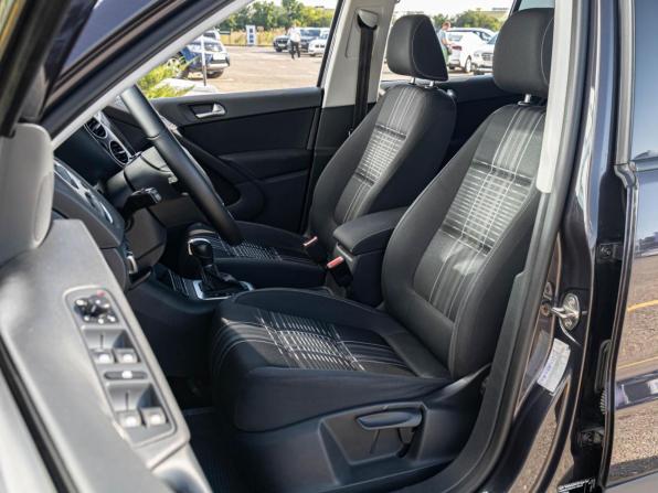 Volkswagen Tiguan I Рестайлинг с пробегом 2015 года, цена 1 260 000 рублей, 214377 км, внедорожник, Автокод Объявления