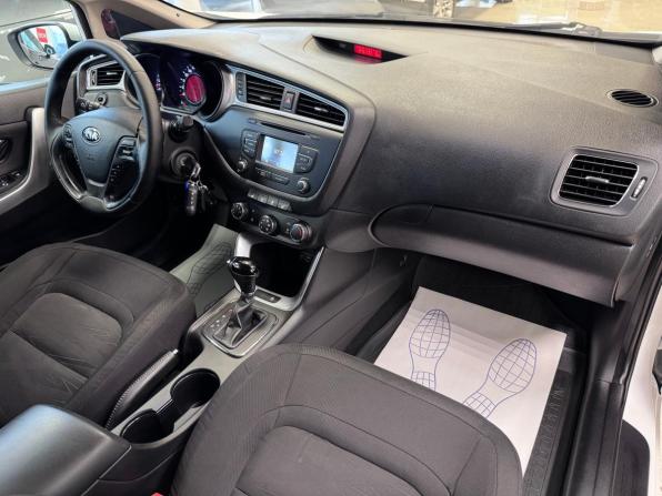 Kia Ceed II Рестайлинг с пробегом 2016 года, цена 1 350 000 рублей, 133000 км, хэтчбек, Автокод Объявления